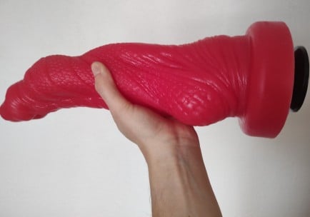 Recenze: Dildo Hankey’s Toys Kinky Cobra XXL