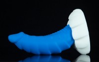 Dračí dildo Weredog Skylar Cobalt/White střední