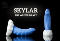 Dračie dildo Weredog Skylar Cobalt/White stredné