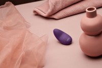 LELO Lily 3 Lay-on Vibrator Calm Lavender