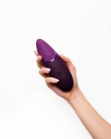Stimulátor klitorisu Womanizer Next Dark Purple
