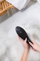 Womanizer Wave Stimulating Shower Head Black