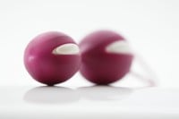 Venušiny kuličky Fun Factory Smartballs Duo White/Grape