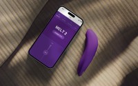 Stimulátor klitorisu We-Vibe Melt 2 fialový