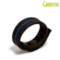 Erekční kroužek Brutus Neoprene Cockstrap černo-modrý