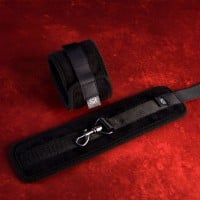 Putá na suchý zips Sei Mio Sensually Secured