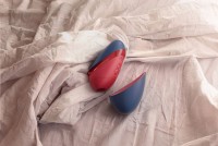 Womanizer Next Liberty Clit Stimulator Blue/Red