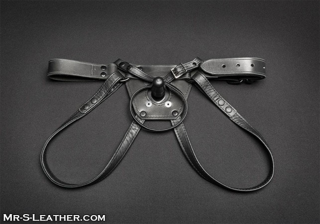 Mr. S Leather Vac-U-Lock Dildo Harness