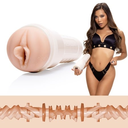 Fleshlight Girls: Vina Sky Exotica Masturbator