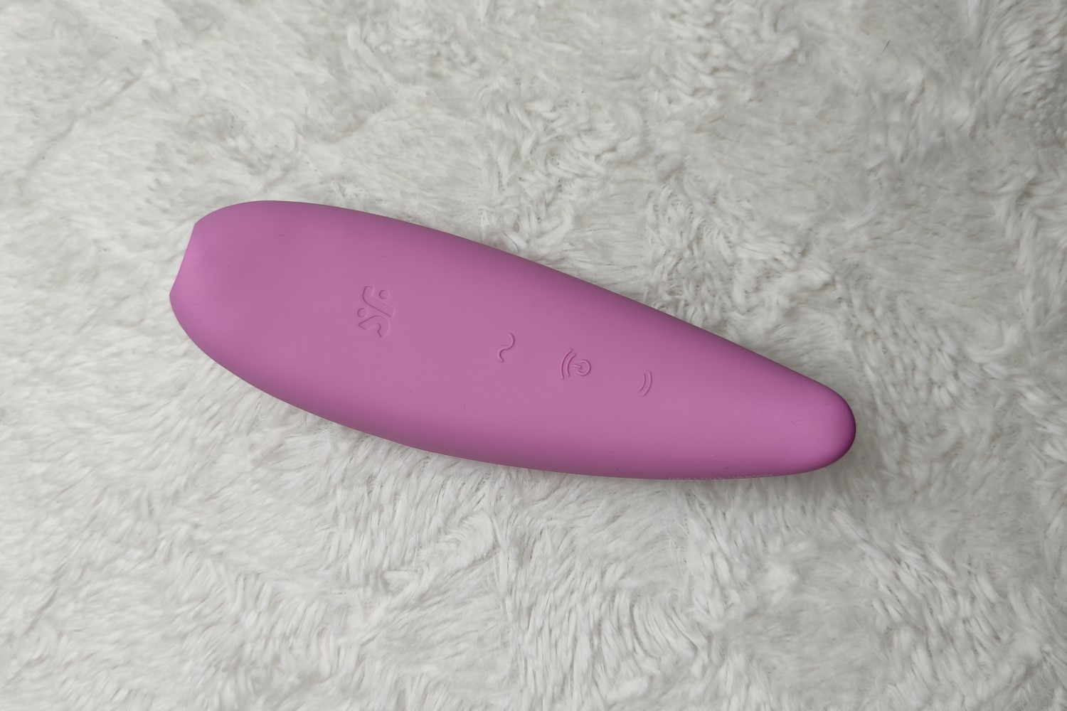 Stimulátor klitorisu Satisfyer Curvy 3+